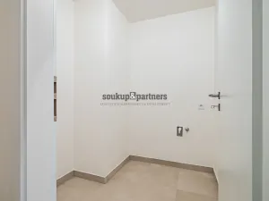 Prodej bytu 3+kk, Praha - Hloubětín, Poděbradská, 76 m2