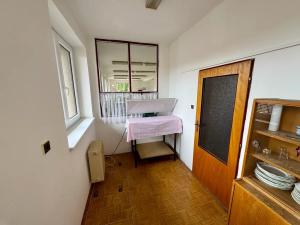 Prodej výrobních prostor, Strážov, 228 m2