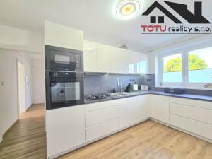 Prodej bytu 3+1, Jaroměř, Svat. Čecha, 82 m2