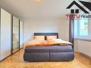 Prodej bytu 3+1, Jaroměř, Svat. Čecha, 82 m2