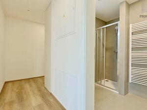 Pronájem bytu 2+kk, Brno, Bystrcká, 68 m2