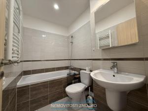 Pronájem bytu 2+kk, Znojmo, Kuchařovická, 38 m2