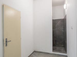 Pronájem skladu, Prostějov, Floriánské nám., 390 m2