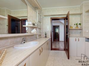 Prodej rodinného domu, Králův Dvůr - Křižatky, 240 m2