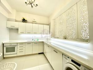 Pronájem bytu 1+1, Praha - Modřany, Dolnocholupická, 50 m2