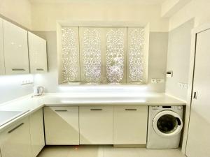Pronájem bytu 1+1, Praha - Modřany, Dolnocholupická, 50 m2