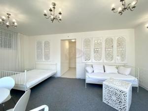 Pronájem bytu 1+1, Praha - Modřany, Dolnocholupická, 50 m2