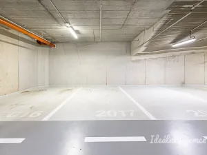 Pronájem bytu 3+kk, Praha - Hloubětín, Waltariho, 75 m2
