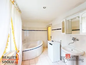 Prodej rodinného domu, Chomutov, 240 m2