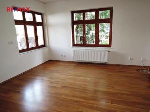 Pronájem rodinného domu, Beroun, Školní nám., 280 m2