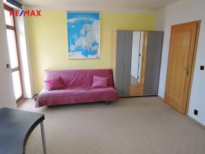 Pronájem rodinného domu, Beroun, Školní nám., 280 m2