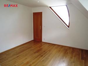Pronájem rodinného domu, Beroun, Školní nám., 280 m2