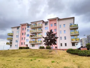 Pronájem bytu 1+kk, Praha - Horní Měcholupy, Padovská, 27 m2