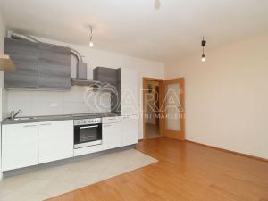 Pronájem bytu 2+kk, Praha, Sazovická, 48 m2