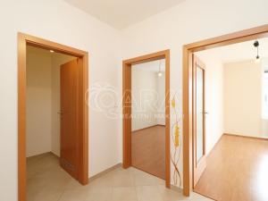 Pronájem bytu 2+kk, Praha, Sazovická, 48 m2