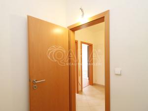 Pronájem bytu 2+kk, Praha, Sazovická, 48 m2