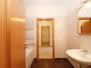 Pronájem bytu 2+kk, Praha, Sazovická, 48 m2