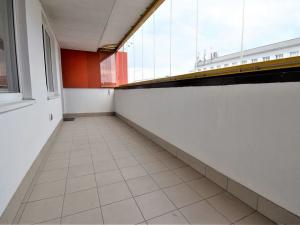 Prodej bytu 2+kk, Praha - Vysočany, Poděbradská, 65 m2