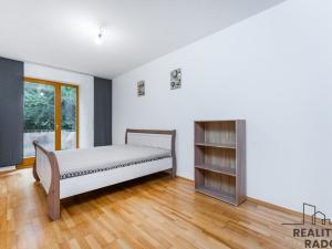 Prodej bytu 2+kk, Praha, Jeseniova, 56 m2