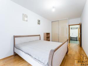Prodej bytu 2+kk, Praha, Jeseniova, 56 m2