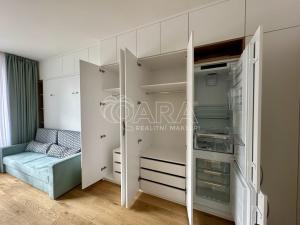 Pronájem bytu 1+kk, Praha - Holešovice, U průhonu, 32 m2