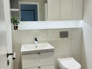 Pronájem bytu 1+kk, Praha - Holešovice, U průhonu, 32 m2