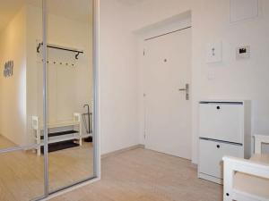 Pronájem bytu 1+kk, Praha - Dejvice, Lindleyova, 98 m2