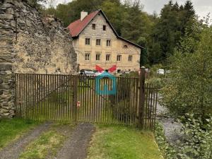 Prodej rodinného domu, Malečov - Horní Zálezly, 280 m2