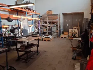 Pronájem výrobních prostor, Lišov, Hůrecká, 2357 m2