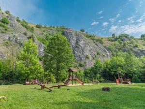 Pronájem bytu 1+kk, Praha - Hlubočepy, Vítové, 34 m2