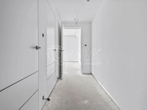 Prodej bytu 3+kk, Praha - Vysočany, Spojovací, 79 m2