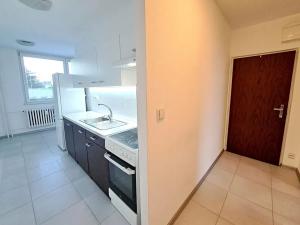Pronájem bytu 1+1, Zlín, Dlouhá, 36 m2