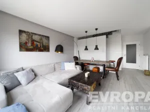 Prodej rodinného domu, Plzeň - Valcha, Jiřičková, 130 m2