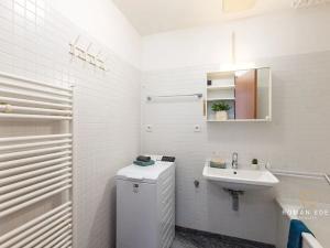 Prodej bytu 2+kk, Praha - Vysočany, Paříkova, 58 m2