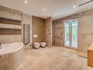 Prodej rodinného domu, Turnov - Bukovina, 450 m2