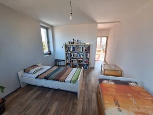 Prodej rodinného domu, Chrášťany, 250 m2