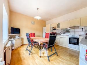 Prodej rodinného domu, Libouchec, 260 m2