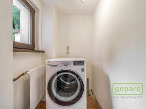 Prodej bytu 2+1, Karlovy Vary, Pražská silnice, 72 m2