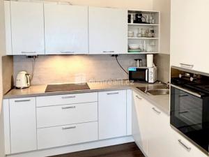 Pronájem bytu 3+kk, Praha - Třebonice, Thomasova, 58 m2