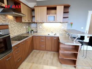 Pronájem bytu 1+kk, Praha - Kbely, Pod Nouzovem, 32 m2