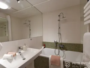 Pronájem bytu 3+kk, Praha - Vinohrady, Záhřebská, 68 m2