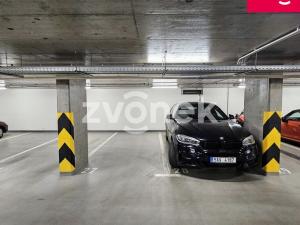 Prodej garáže, Praha - Žižkov, Jeseniova, 12 m2