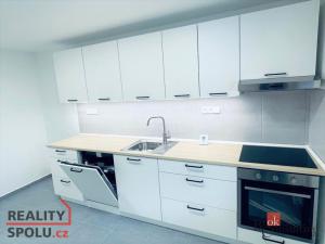 Pronájem bytu 2+1, Lovosice, Husova, 63 m2
