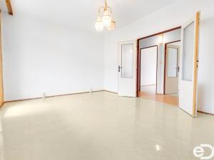 Prodej bytu 3+1, Plzeň, Žlutická, 70 m2