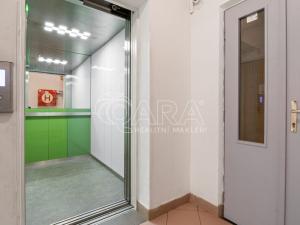 Prodej bytu 2+1, Praha - Kamýk, Zárubova, 60 m2