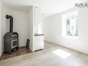 Prodej bytu 1+kk, Zvěstov - Roudný, 27 m2