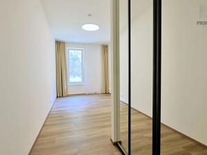 Prodej bytu 2+kk, Brno, Bystrcká, 68 m2