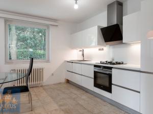 Pronájem rodinného domu, Praha - Lhotka, Na dlouhé mezi, 436 m2