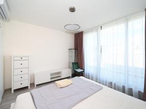 Pronájem bytu 3+kk, Praha - Košíře, Hlaváčkova, 85 m2