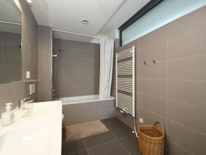 Pronájem bytu 3+kk, Praha - Košíře, Hlaváčkova, 85 m2